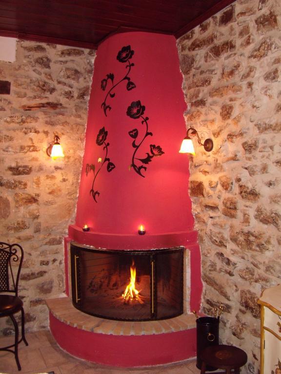 Arhontiko Kordopati Traditional Guesthouse Daras Oda fotoğraf